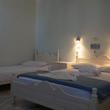 קארלובאסי Amanda Hotel מראה חיצוני תמונה
