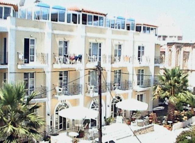 קארלובאסי Amanda Hotel מראה חיצוני תמונה